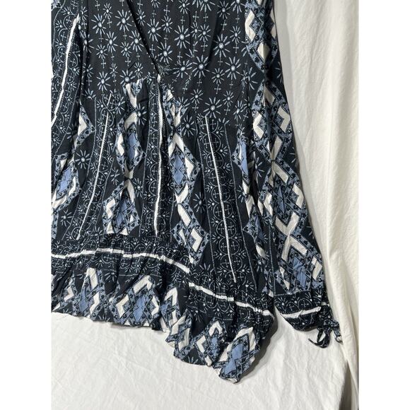 Free People Down By The Bay Tunic Blue Floral Print size Med Boho - Picture 2 of 8
